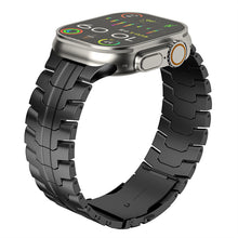 Lataa kuva Galleria-katseluun, Titanium Apple Watch Strap