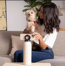 Lataa kuva Galleria-katseluun, Water Bottle With Magnetic Phone Holder