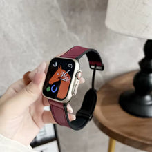 Lataa kuva Galleria-katseluun, Leather Apple Watch Strap