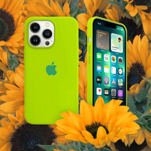 Lataa kuva Galleria-katseluun, Silicone Case (FLUORESCENT GREEN)