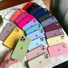 Load image into Gallery viewer, Trendy Silicone Case (PLUM)