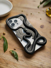 画像をギャラリービューアに読み込む, Snake iPhone Case