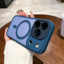 Ladda upp bild till gallerivisning, Matte Clear Magsafe iPhone Case