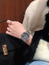 Lataa kuva Galleria-katseluun, Luxury Star Snowflake Woman Watch