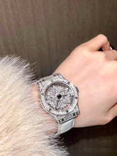 Lataa kuva Galleria-katseluun, Luxury Star Snowflake Woman Watch