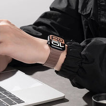 Lataa kuva Galleria-katseluun, Magnetic Apple Watch Band