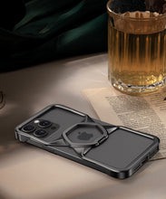 이미지를 갤러리 뷰어에 로드 , Metal Bumper Hexagon iPhone Case