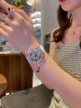 Lataa kuva Galleria-katseluun, Luxury Star Snowflake Woman Watch