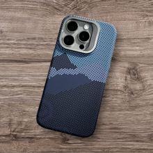 Load image into Gallery viewer, Pitaka Matte Fiber Carbon Magsafe Case