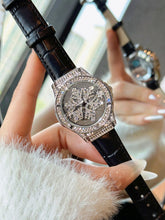 Lataa kuva Galleria-katseluun, Luxury Star Snowflake Woman Watch