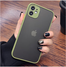Lataa kuva Galleria-katseluun, Luxury Iphone Case (GREEN)