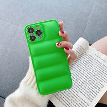 गैलरी व्यूवर में इमेज लोड करें, Jacket Cloth Cover For Iphone (GREEN)