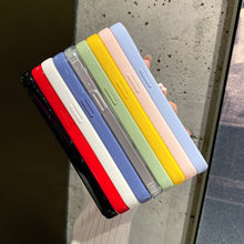 Afbeelding in Gallery-weergave laden, Transparent Wireless Charging Iphone Case (MATCHA GREEN)