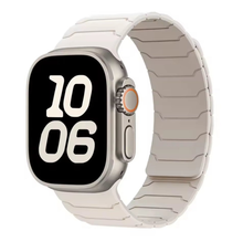 Carica l&#39;immagine nel visualizzatore di Gallery, Magnetic Apple Watch Band
