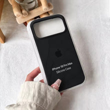 Carica l'immagine nel visualizzatore di Gallery, iPhone Silicone Case
