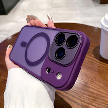Ladda upp bild till gallerivisning, Matte Clear Magsafe iPhone Case
