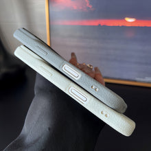 Charger l&#39;image dans la galerie, Frosted Hit Color Lichee Pattern iPhone Case
