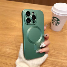 Ladda upp bild till gallerivisning, Magsafe Wireless Charging Case For Iphone (GREEN)
