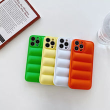 गैलरी व्यूवर में इमेज लोड करें, Jacket Cloth Cover For Iphone (GREEN)

