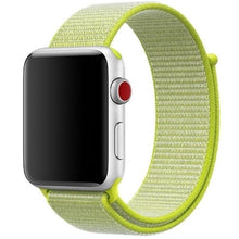 गैलरी व्यूवर में इमेज लोड करें, Fabric Loop Watch Band 42/44mm
